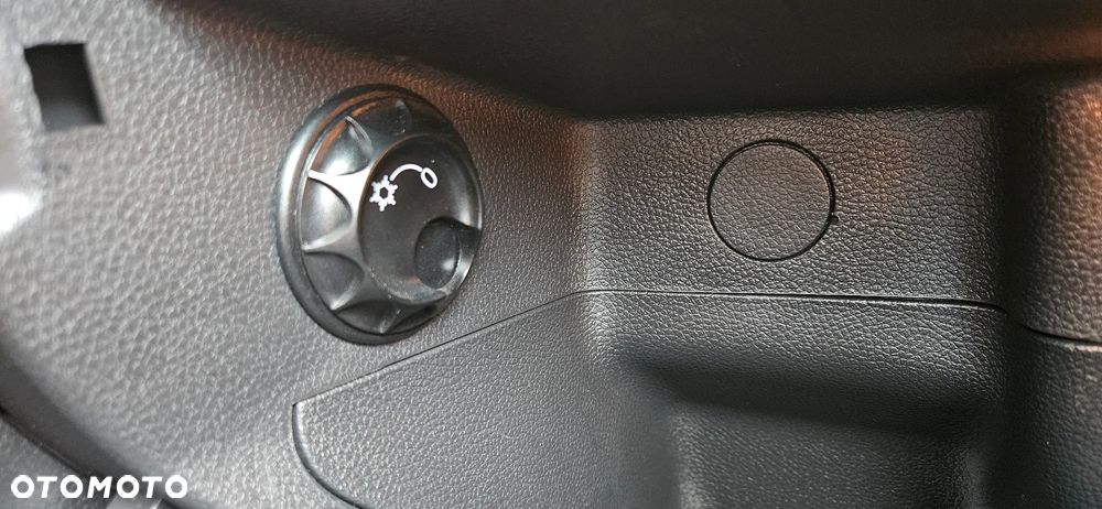 Skoda Roomster 1.2 TSI Scout PLUS EDITION - 29