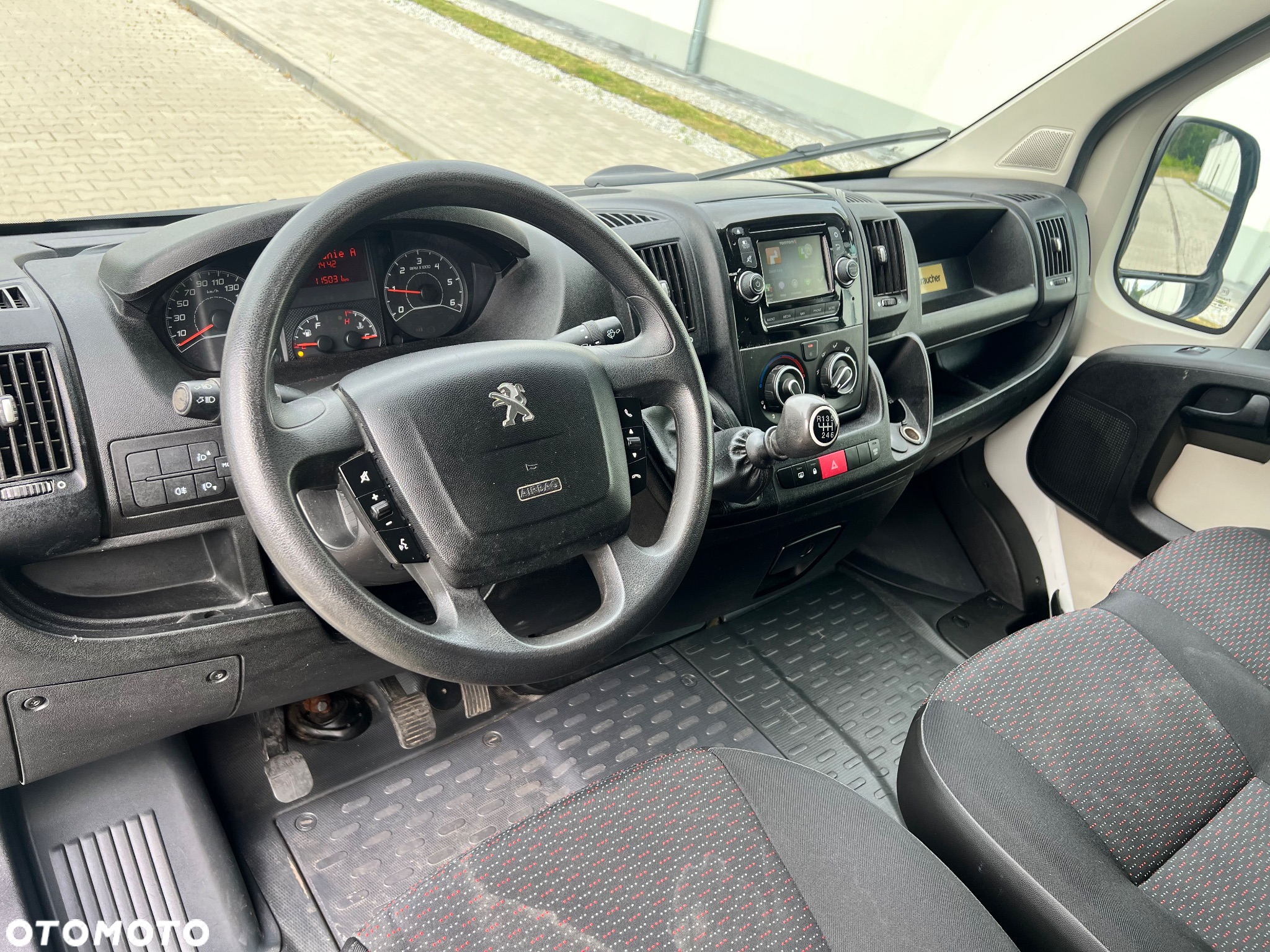 Peugeot Boxer L2H1 - 25
