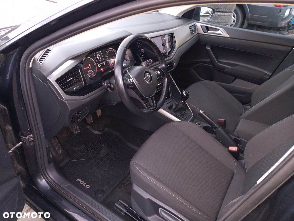 Volkswagen Polo 1.6 TDI SCR Comfortline - 19