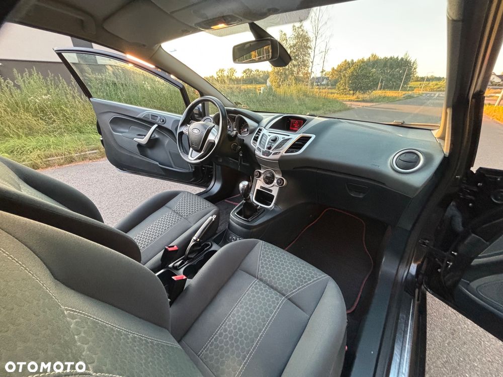 Ford Fiesta 1.4 Titanium - 12