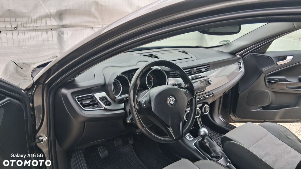 Alfa Romeo Giulietta 1.4 TB 16V Turismo - 10