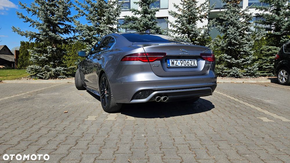 Jaguar XE 2.0 D180 R-Dynamic SE - 5