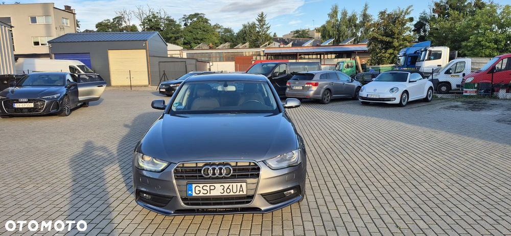 Audi A4 Limousine - 2
