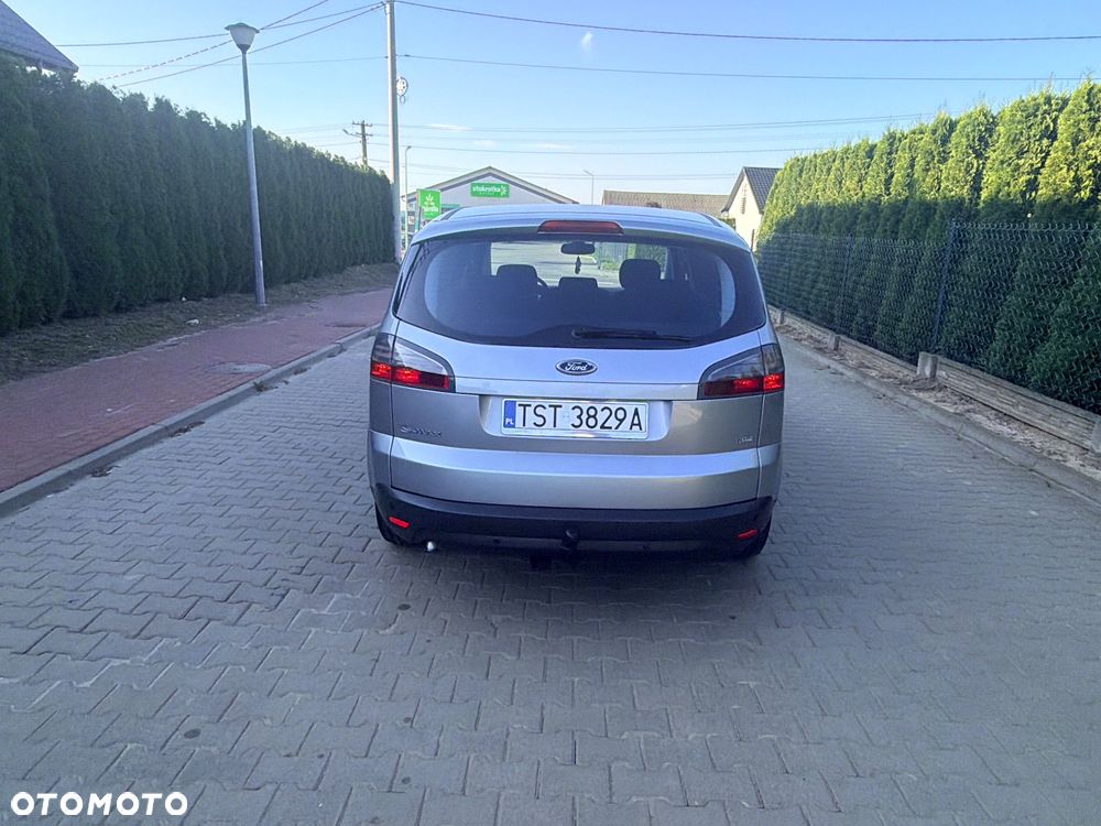 Ford S-Max 2.0 TDCi DPF Ambiente - 13