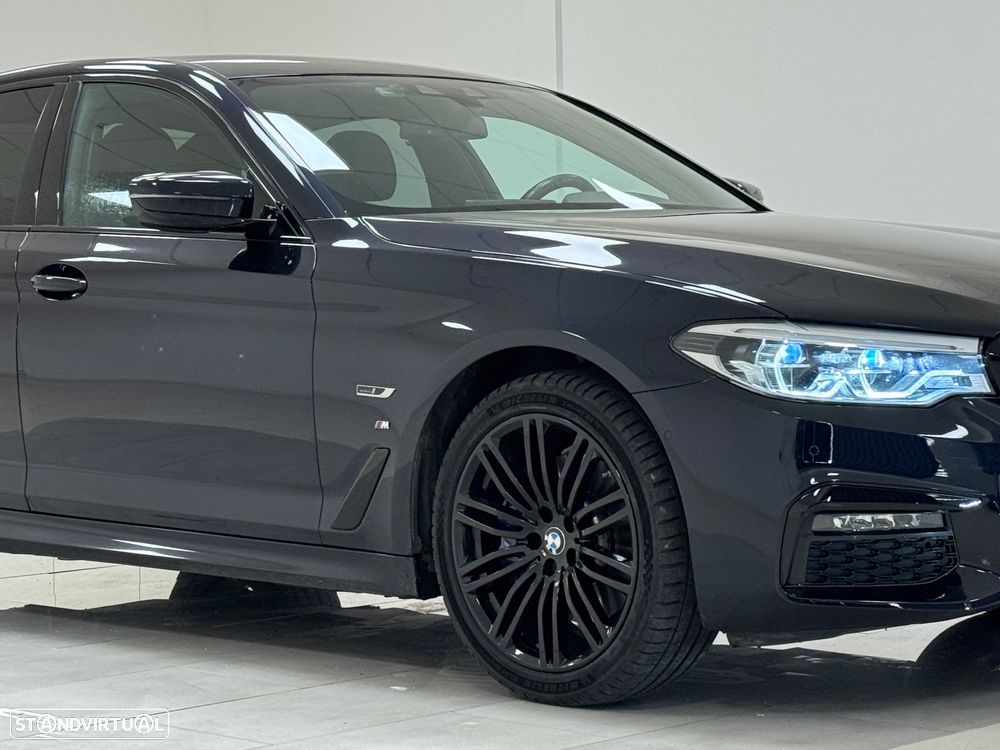 BMW 530 e Pack Desportivo M - 17