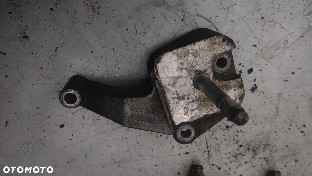 SAAB 9-5  9-3 2,0 TB łapa silnika skrzyni biegów 4967865 5059860 4967352 - 2