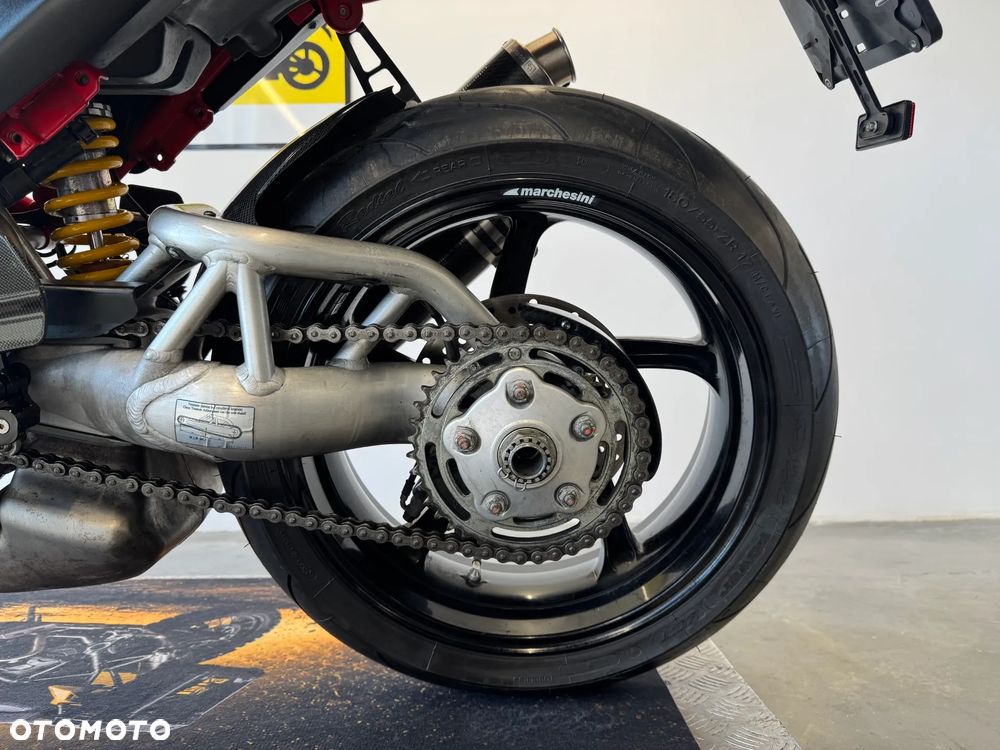 Ducati Monster - 25