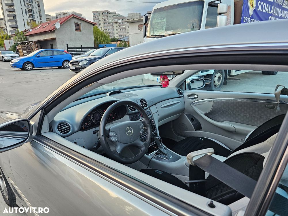 Mercedes-Benz CLK - 6