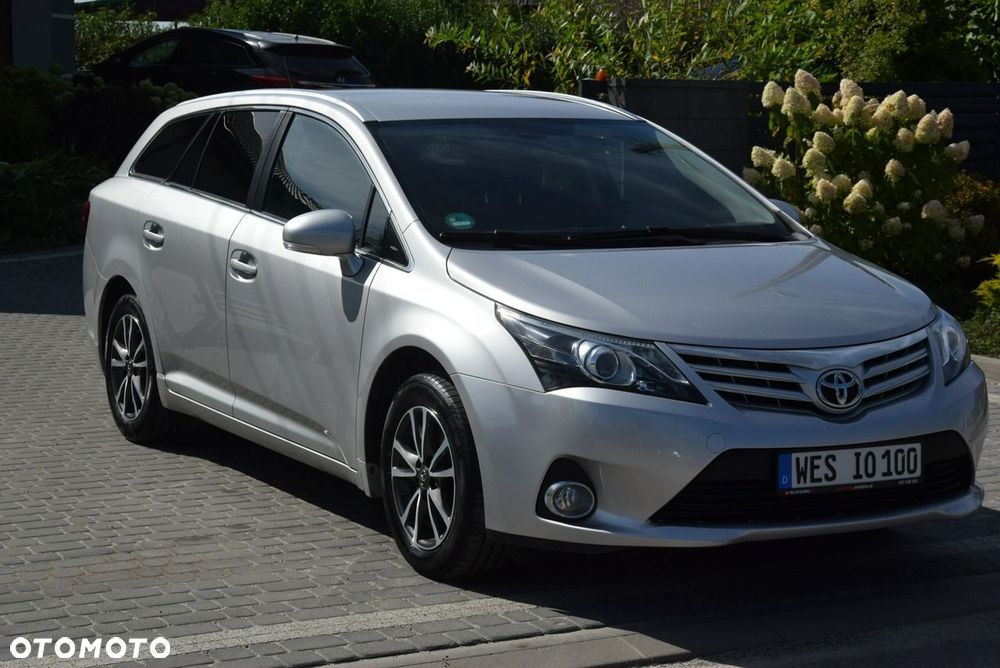 Toyota Avensis 1.8 Prestige - 3