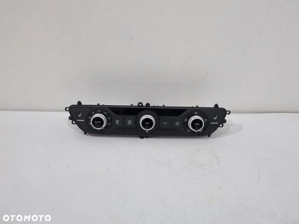 AUDI A4 B9 PANEL NAWIEWU KLIMATYZACJI 8W0820043M - 1