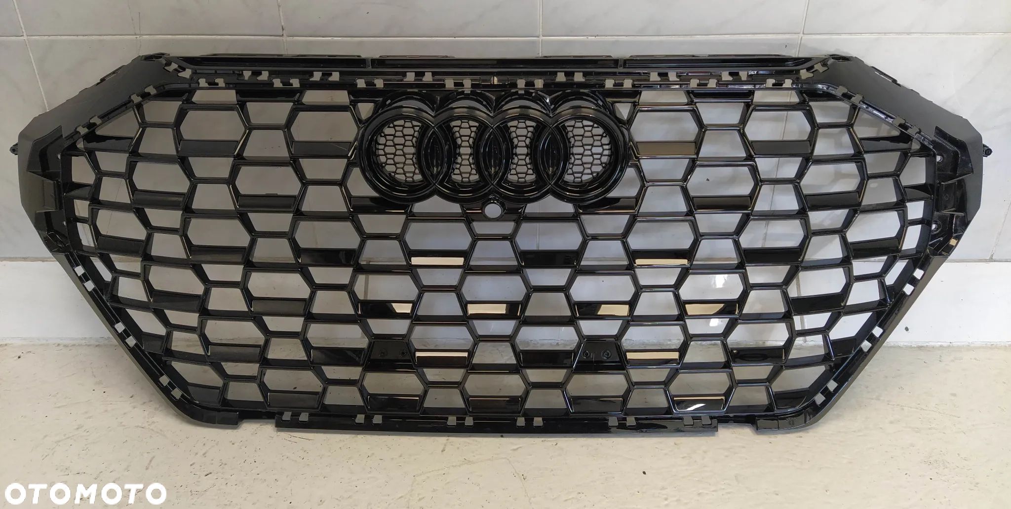 AUDI RS Q3 GRILL ATRAPA CHŁODNICY OSŁONA KAMERA ORYGINAŁ - 2
