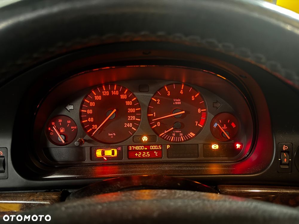 BMW Seria 5 - 23