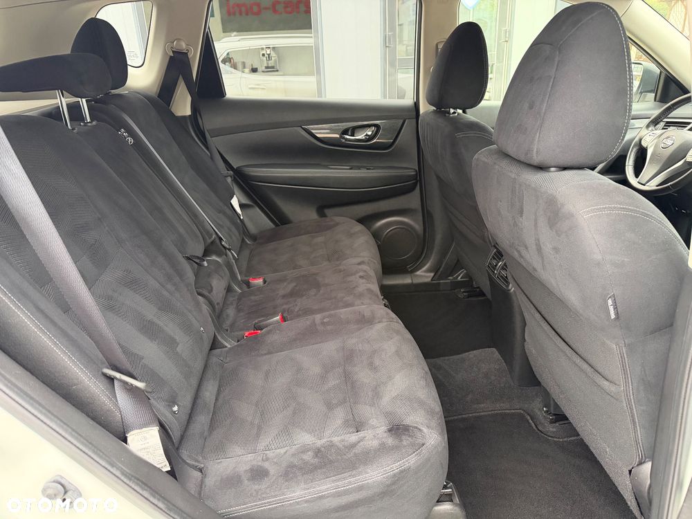 Nissan X-Trail - 11