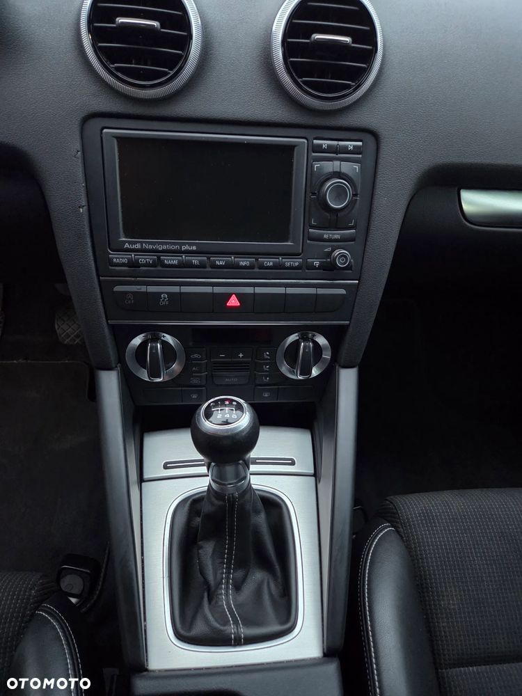 Audi A3 Sportback 2.0 TDI DPF S line Sportpaket plus - 17