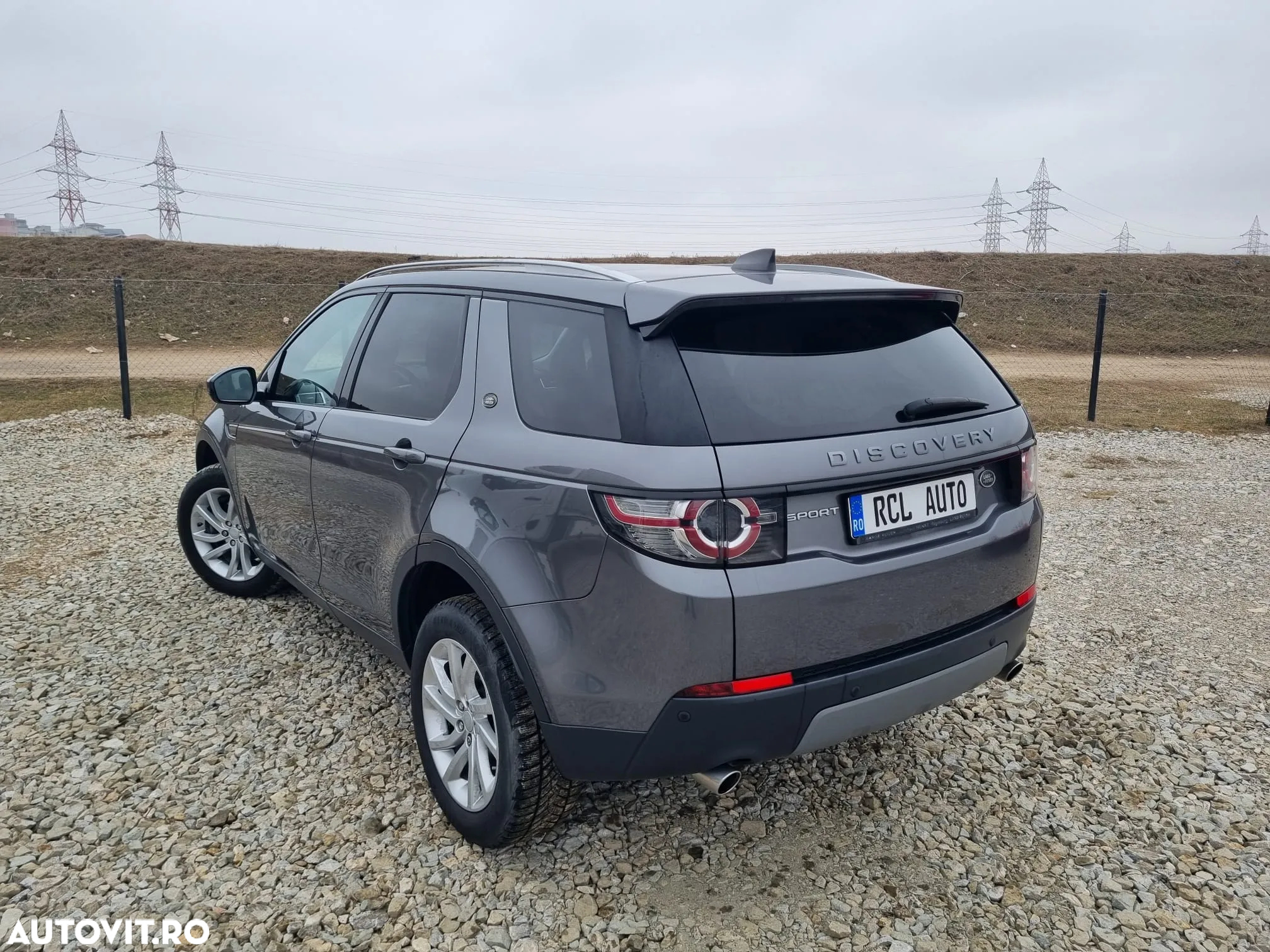 Land Rover Discovery Sport 2.0 D180 R-Dynamic MHEV SE - 4