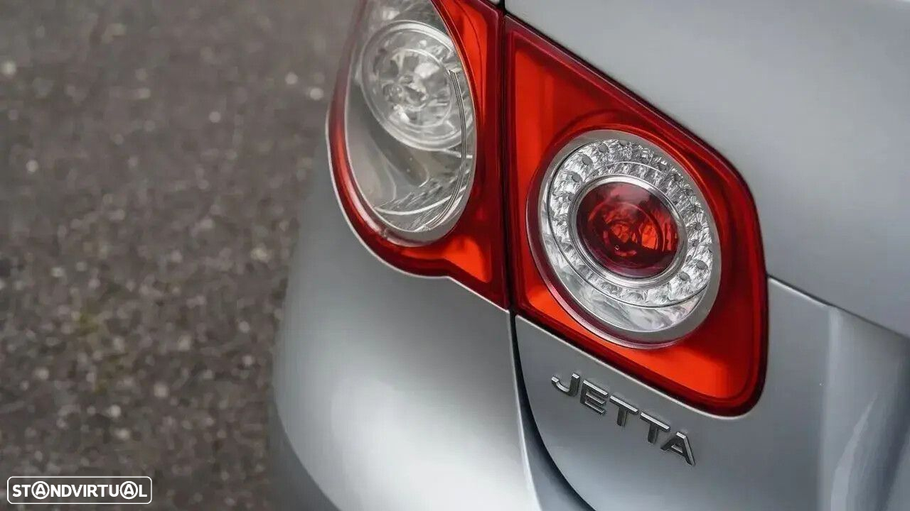 VW Jetta - 12