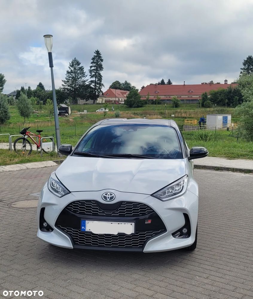 Toyota Yaris Hybrid 1.5 GR Sport - 6