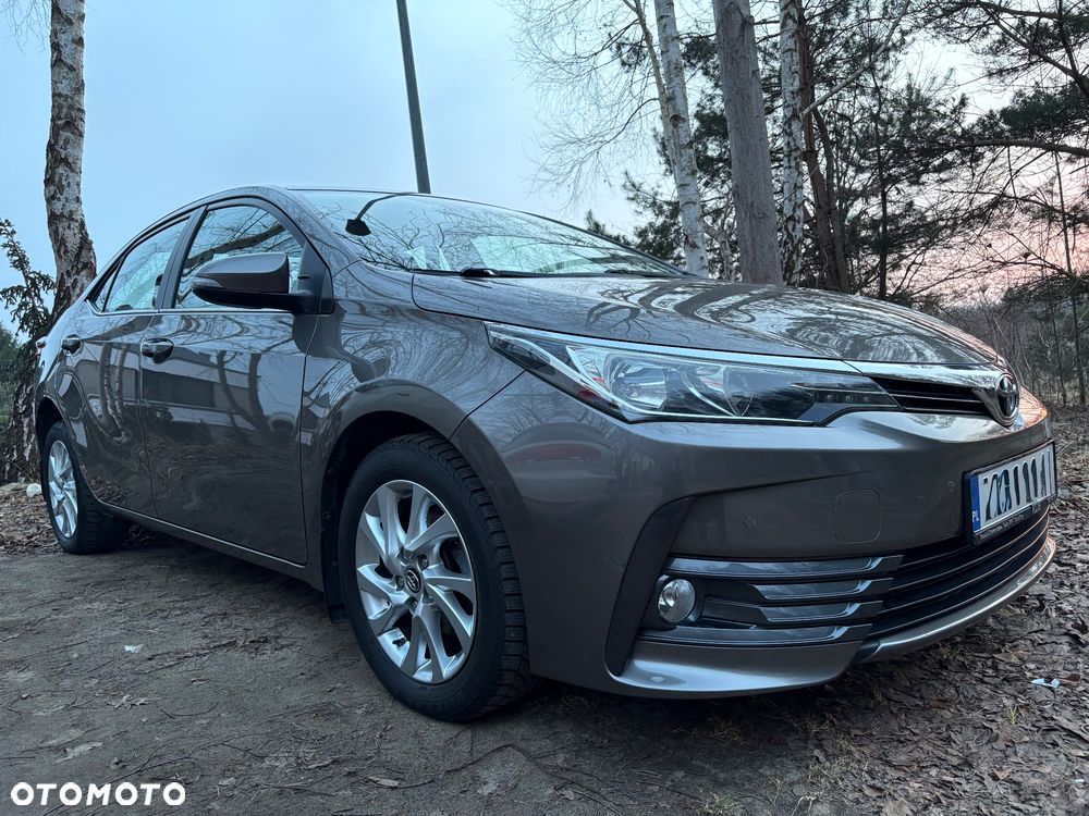 Toyota Corolla 1.6 Premium EU6 - 2