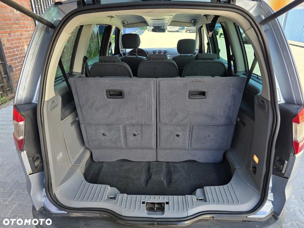 Ford Galaxy 2.0 Ambiente - 13