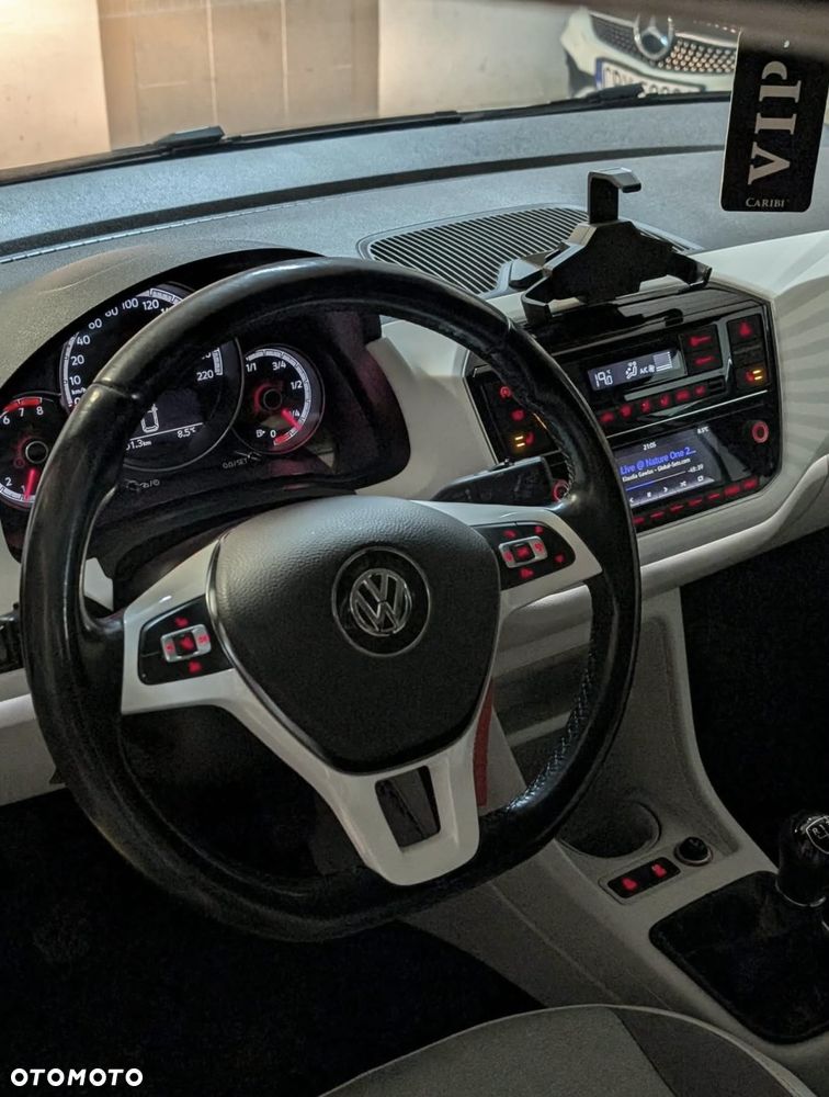 Volkswagen up! 1.0 TSI GTI - 7