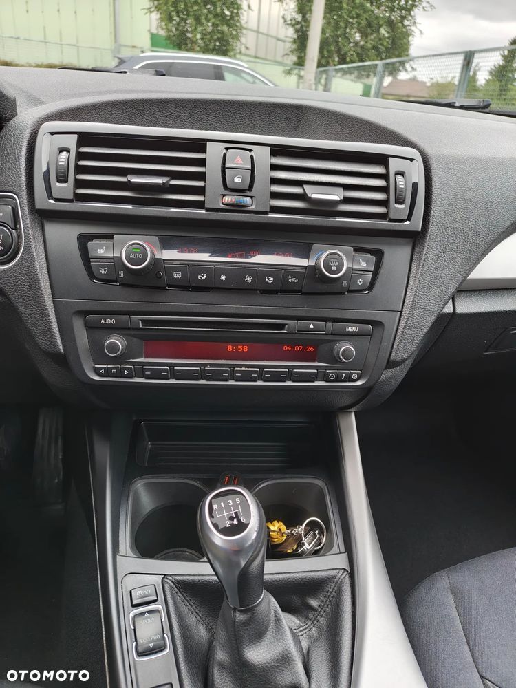 BMW Seria 1 118i - 14