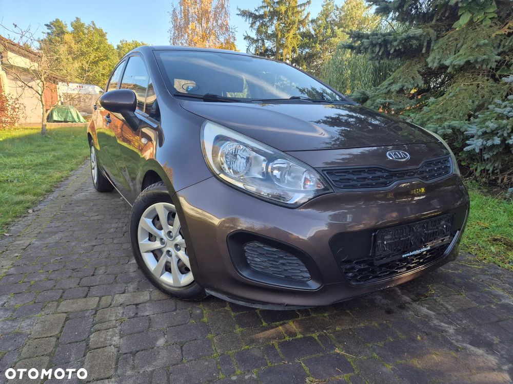 Kia Rio 2012 photo 3
