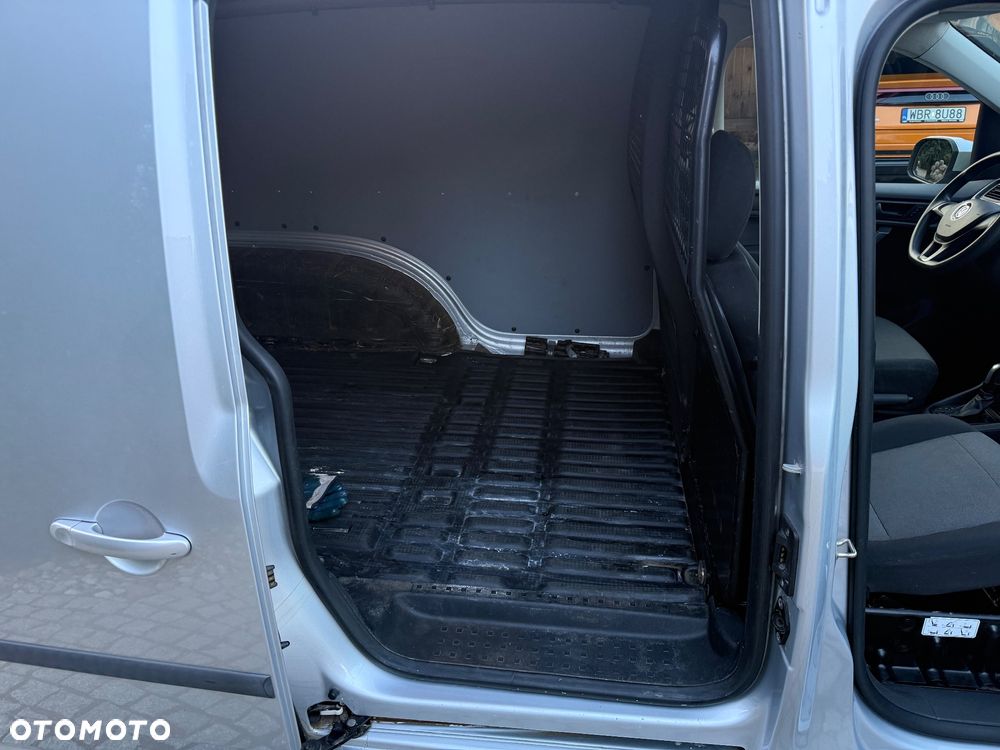 Volkswagen Caddy - 10