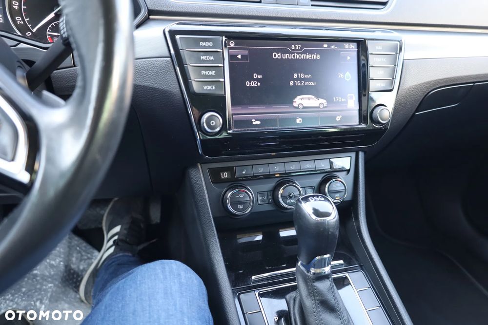 Skoda Superb 2.0 TDI DSG Style - 2
