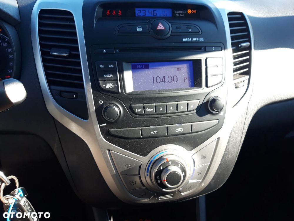 Hyundai ix20 1.4 blue - 22