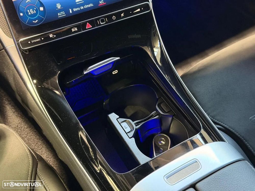 Mercedes-Benz C 300 d AMG Line — fotografia 14