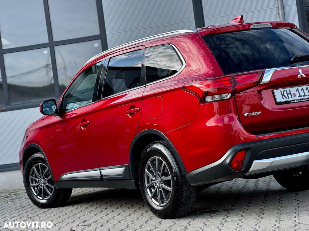 Mitsubishi Outlander 2.2 DI-D 4WD Automatik Edition+ - 18