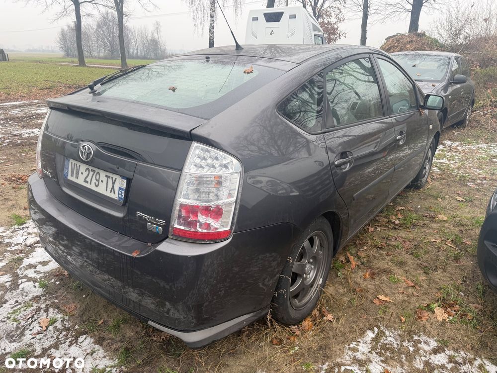 Toyota Prius 1.5 VVT-i Sol (nav) - 3
