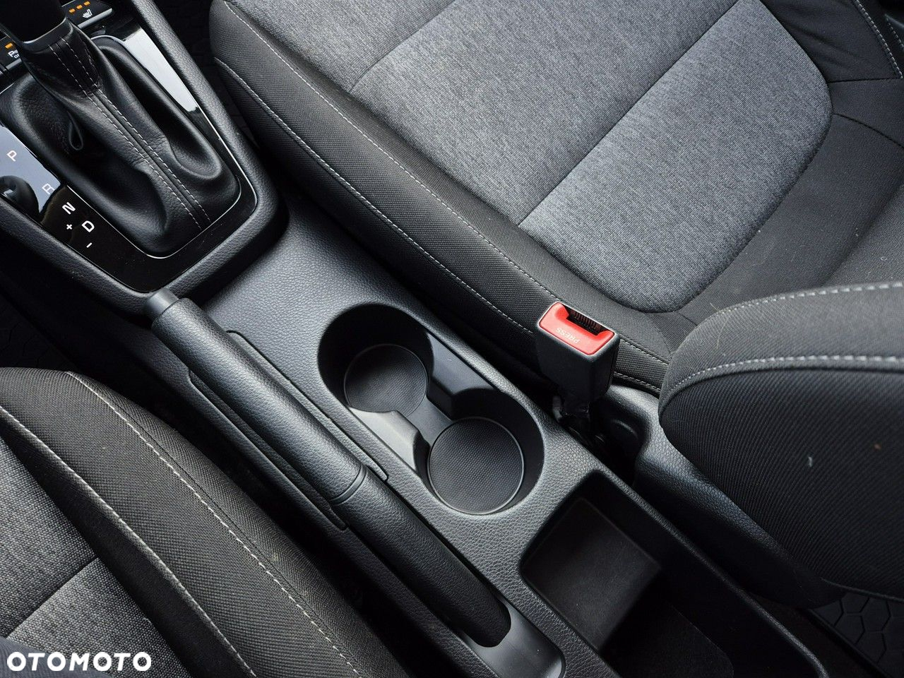 Kia Stonic - 27