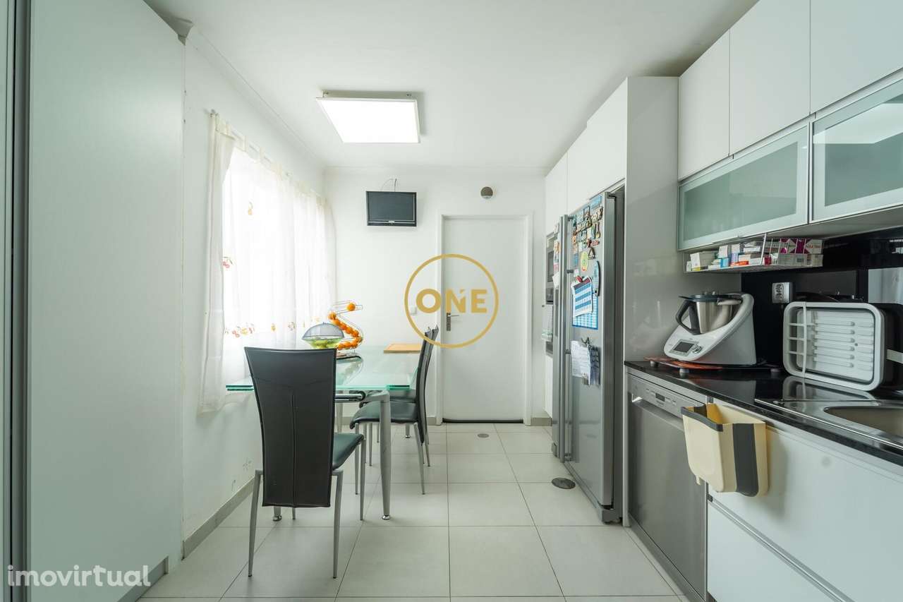 Moradia V2+1 no Centro de Ponta Delgada - Grande imagem: 2/18