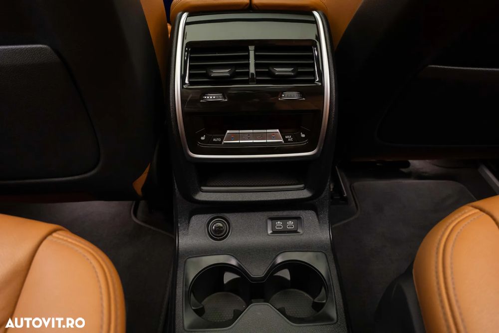 BMW X7 2022 — imagine 37