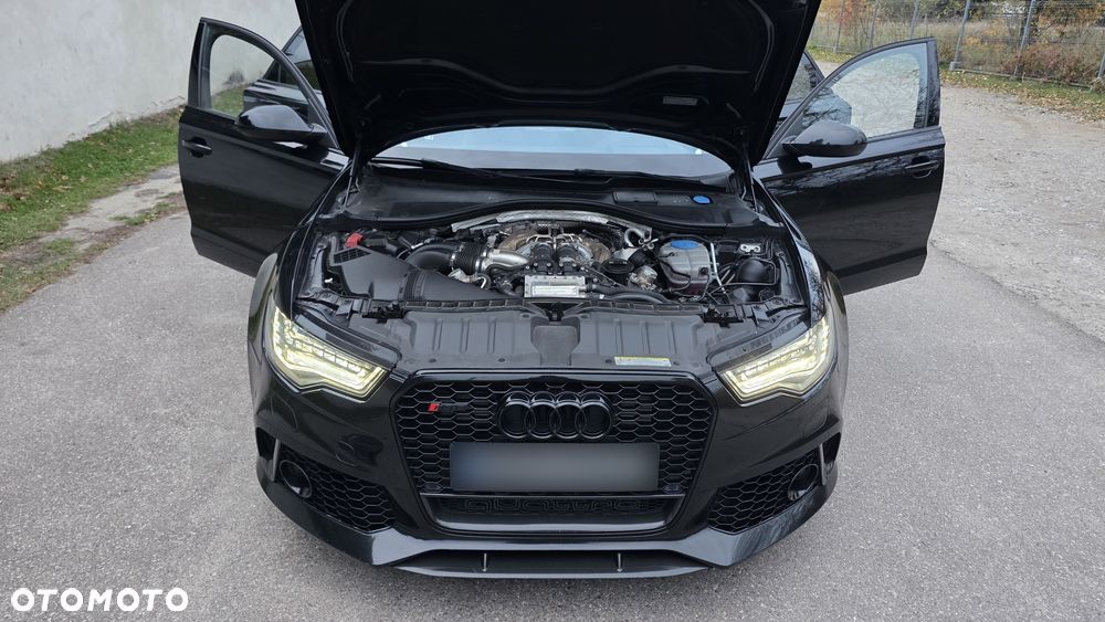 Audi RS6 Avant - 25