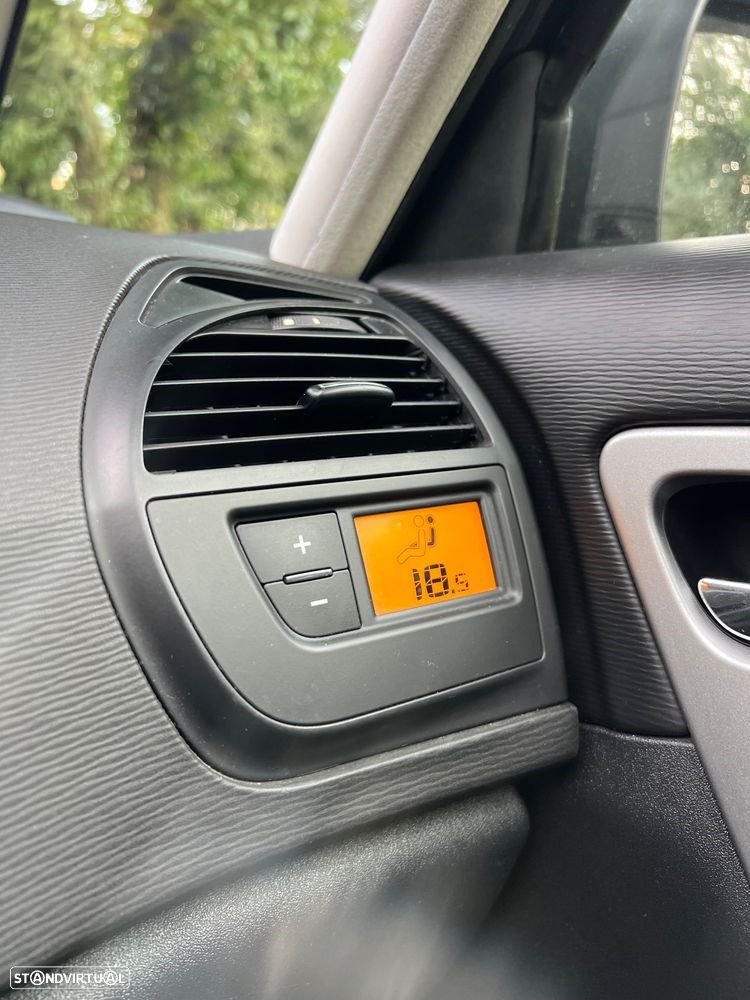 Citroën C4 Grand Picasso 1.6 e-HDi Exclusive CMP6 - 11