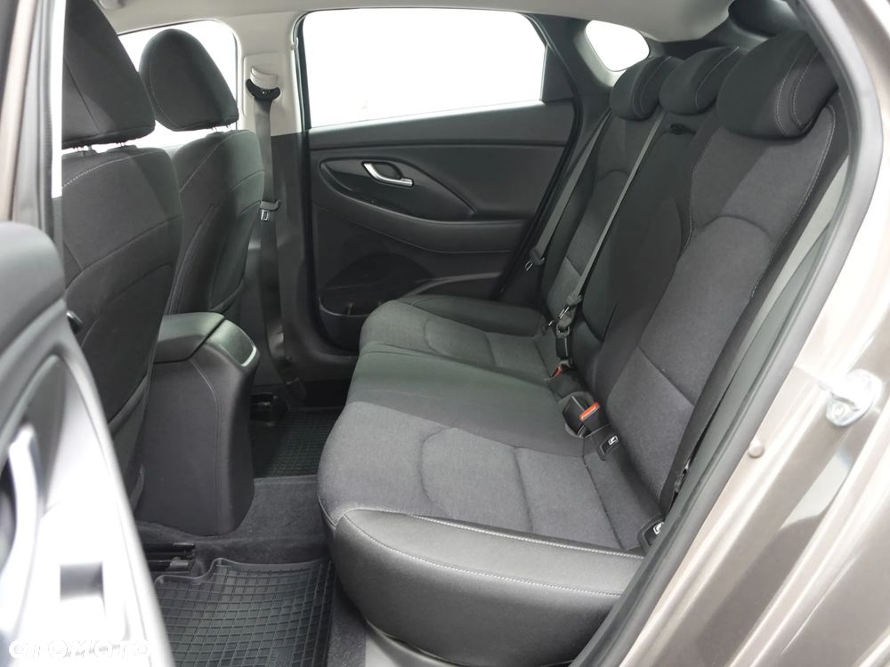 Hyundai i30 - 21