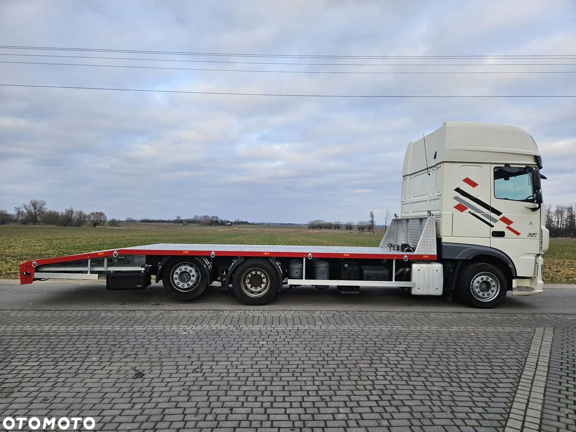 DAF XF / 6x2 / NOWA LAWETA 2025 R / NAJAZDY / WCIĄGARKA / POMOC DROGOWA / EURO 6 - 7