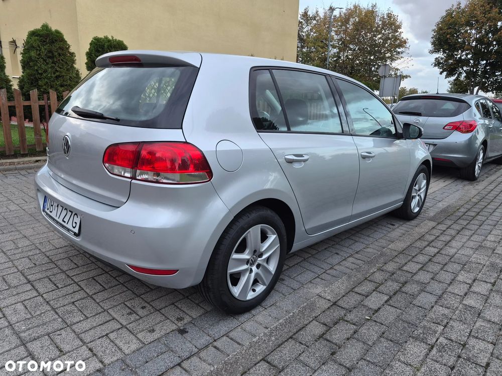 Volkswagen Golf - 11