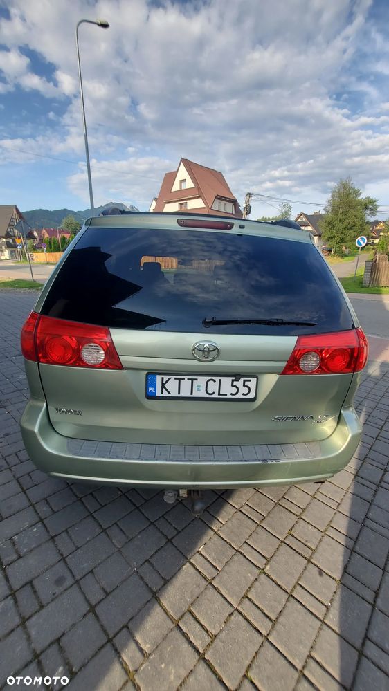 Toyota Sienna 3.3 LE AWD - 15