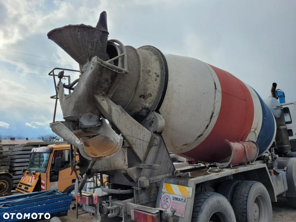 Zabudowa betonomieszarka Liebherr - 10