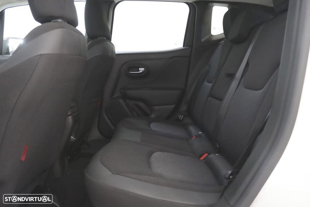 Jeep Renegade 1.3 TG Trailhawk - 6