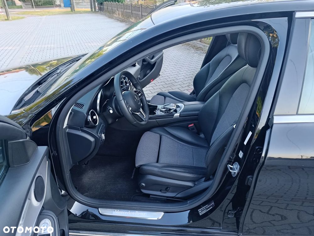 Mercedes-Benz Klasa C 220 d 9G-TRONIC Avantgarde - 6