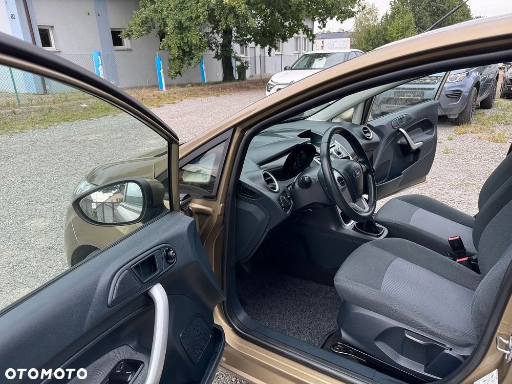 Ford Fiesta - 18
