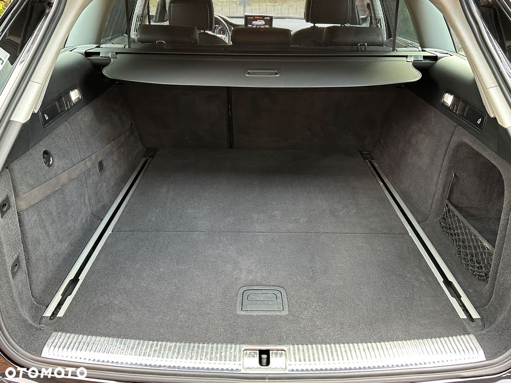 Audi A6 Avant 2.0 TDI Ultra S tronic - 36