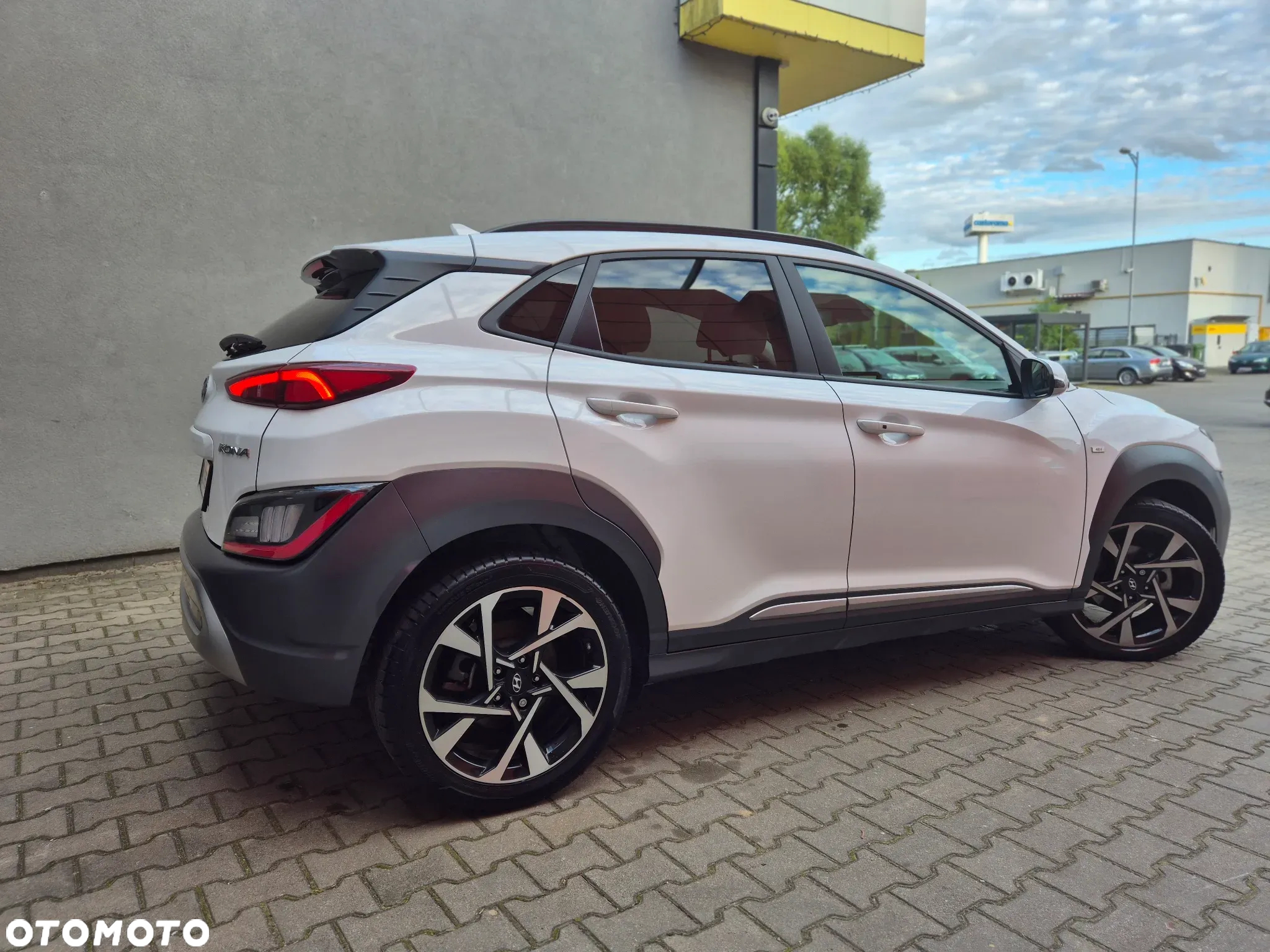 Hyundai Kona - 8