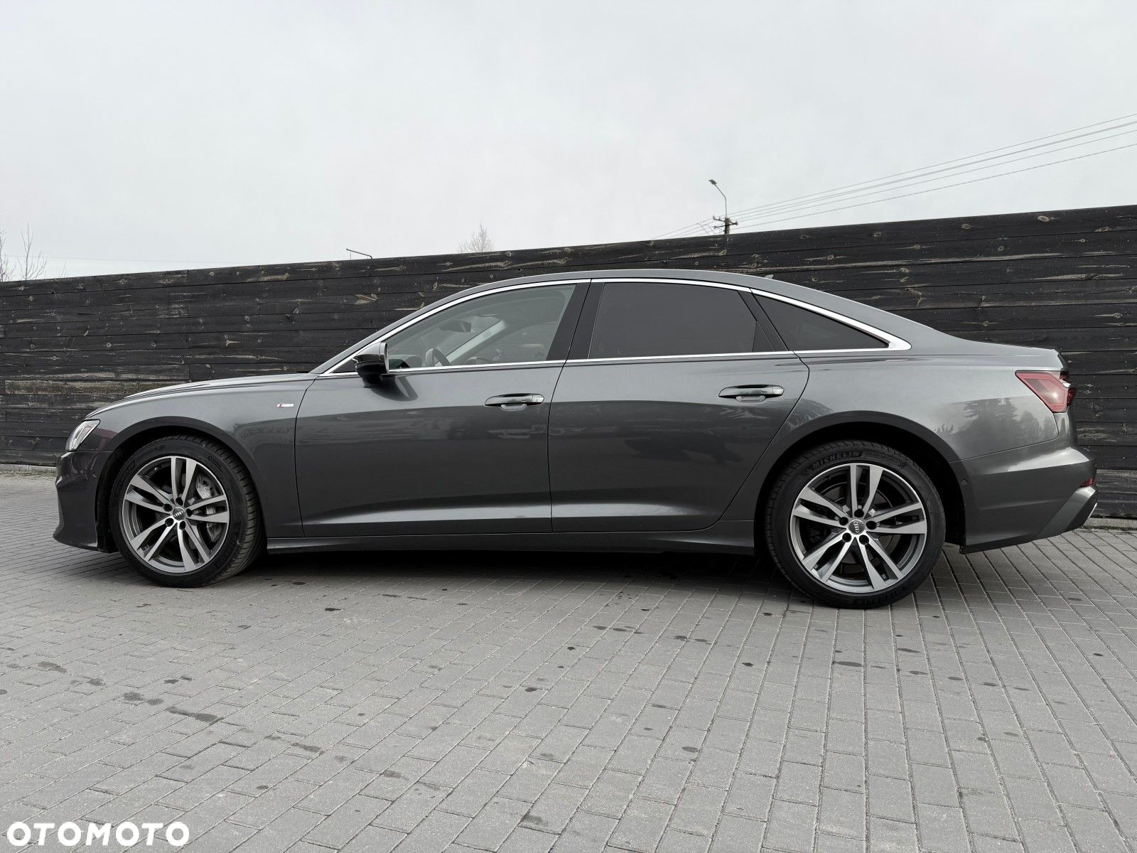 Audi A6 - 12