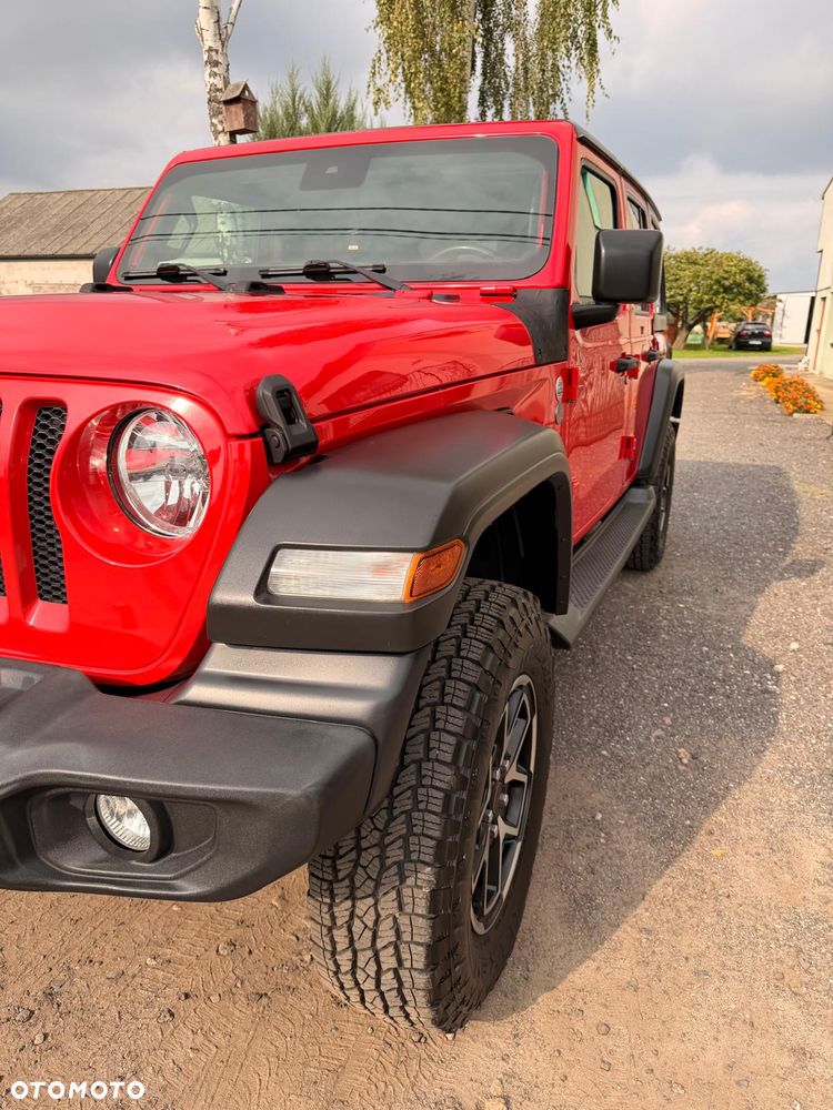 Jeep Wrangler - 16
