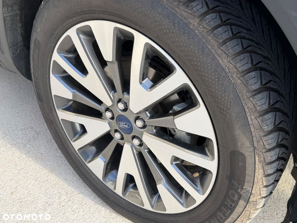 Ford Escape 2.0 EcoBoost AWD Titanium - 10